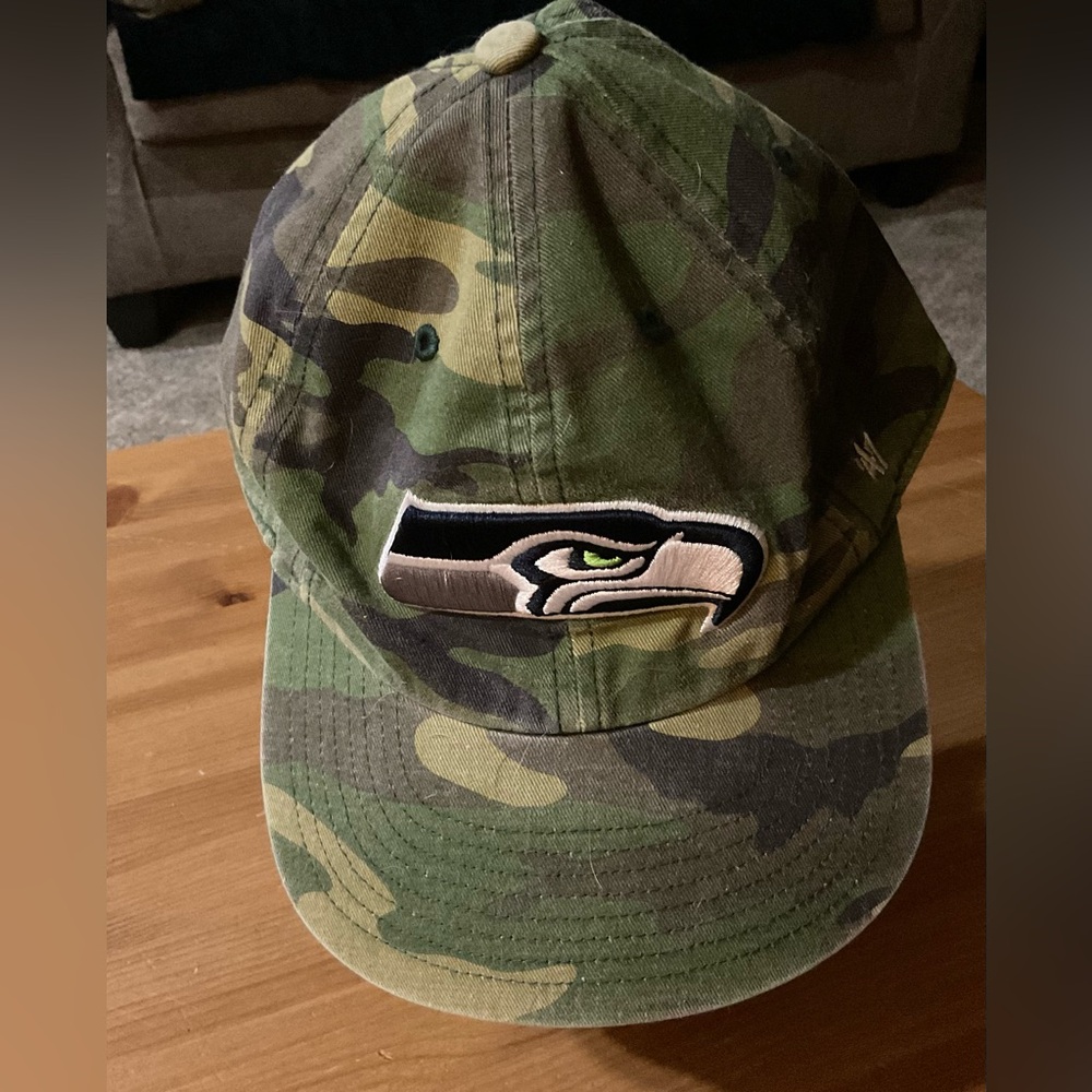 47: Seattle Seahawks NFL sporty active wear camo baseball cap for boys and men. - Picture 1 of 8